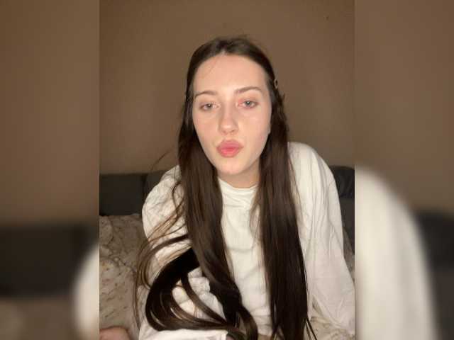 Alicedoll7 live cam on BongaCams