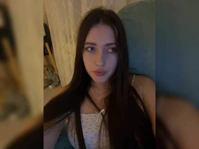 Alicedoll7 live cam on BongaCams