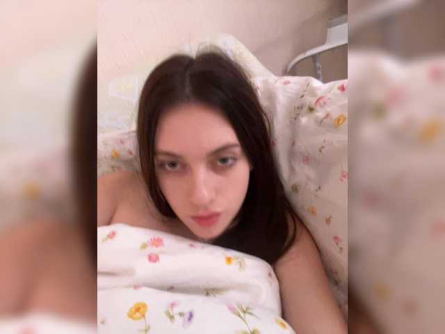 Alicedoll7 live cam on BongaCams