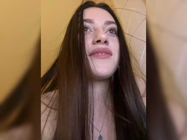 Alicedoll7 live cam on BongaCams