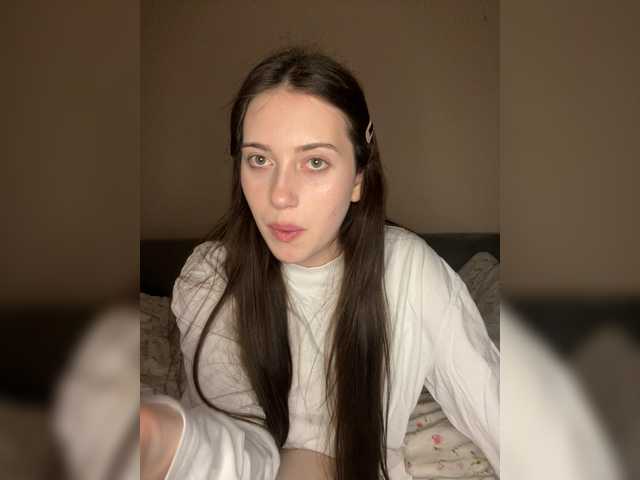 Alicedoll7 live cam on BongaCams