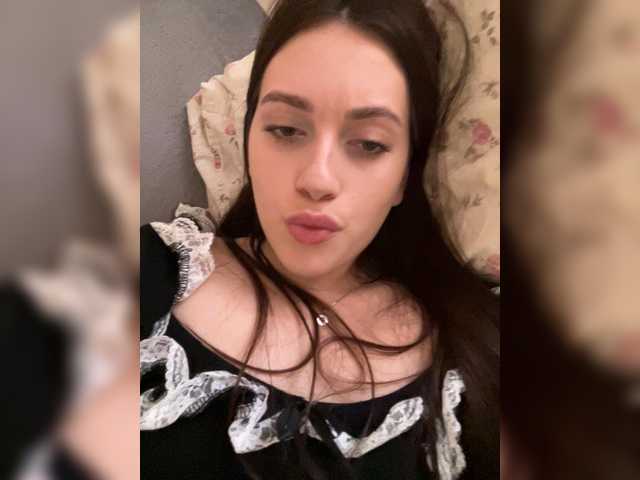 Alicedoll7 live cam on BongaCams