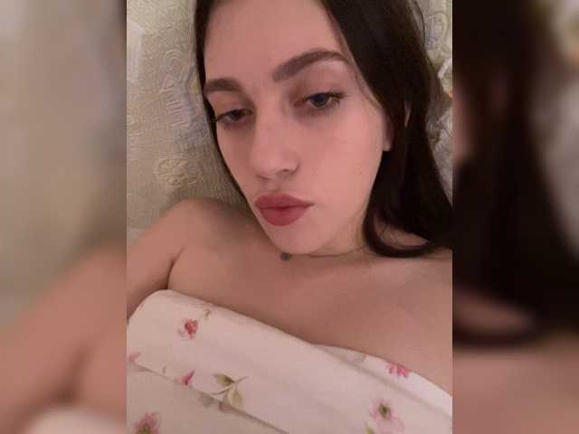 Alicedoll7 live cam on BongaCams