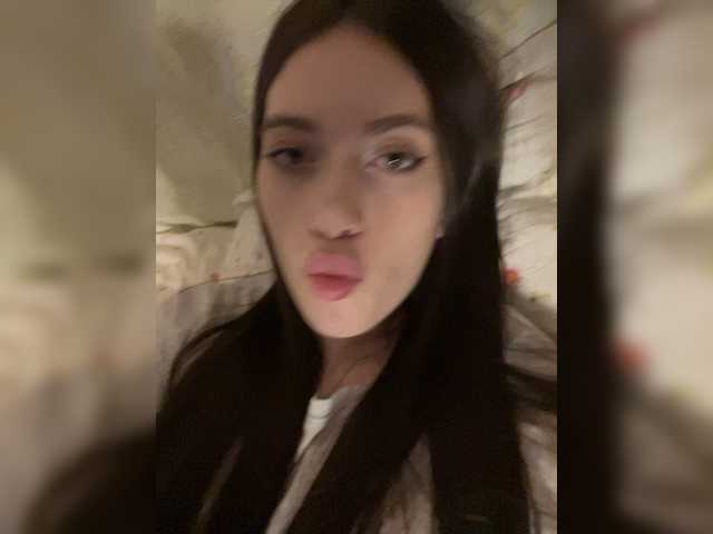 Alicedoll7 live cam on BongaCams