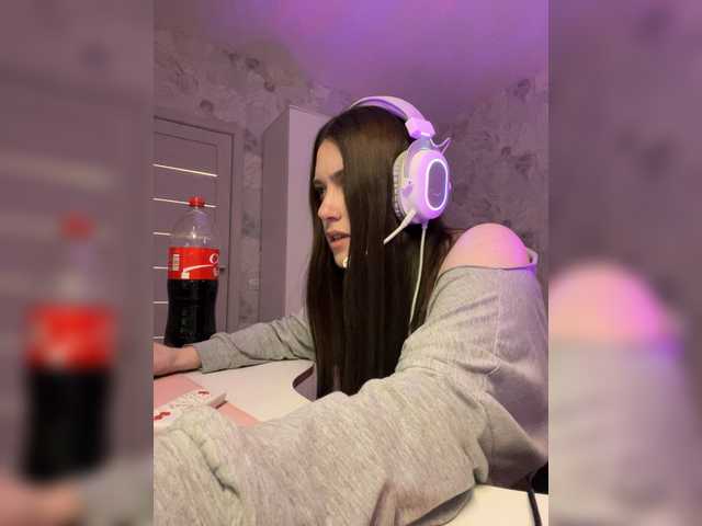 Alicedoll7's BongaCams show and profile