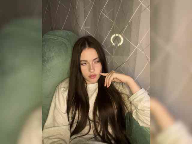Alienlouhome webcam