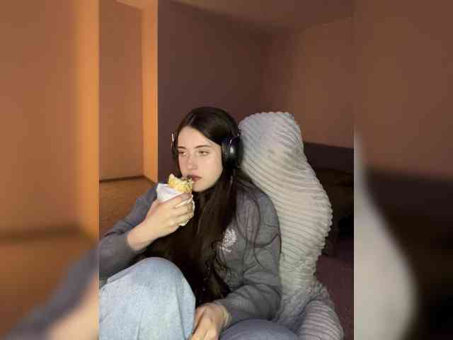 Alicedoll7 webcam