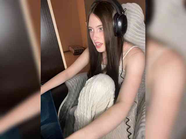 Alicedoll7 webcam
