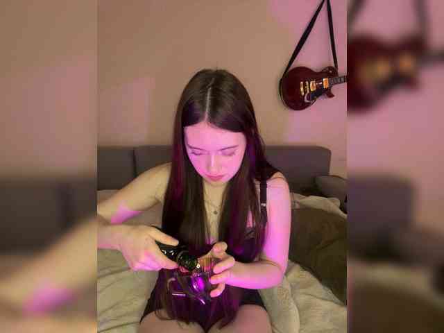 Alicedoll7 webcam