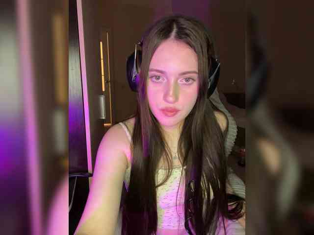 Alicedoll7 webcam