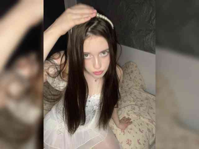 Alicedoll7 webcam