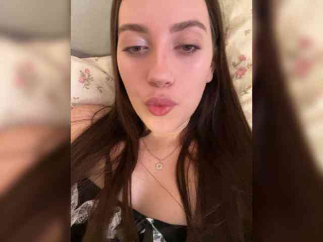 Alienlouhome webcam