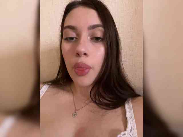Alienlouhome webcam