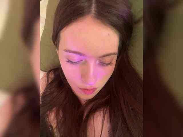Alicedoll7 webcam