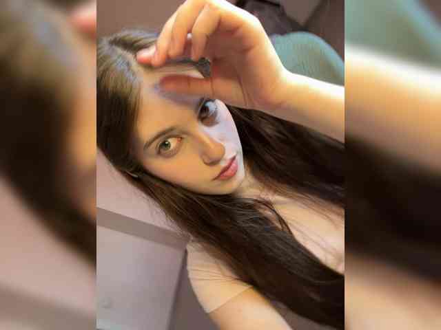 Alicedoll7 webcam