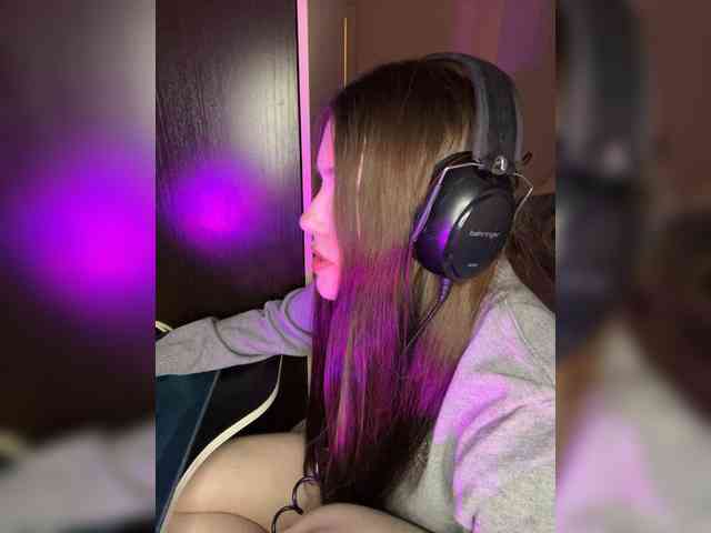 Alicedoll7 webcam