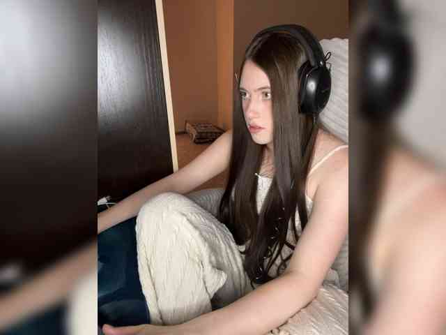 Alicedoll7 webcam