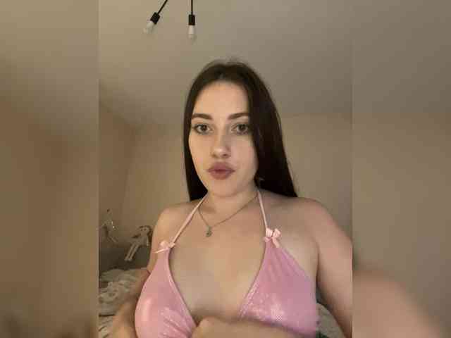 Alienlouhome webcam