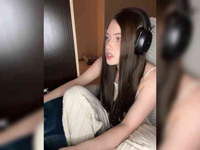 Alicedoll7 webcam