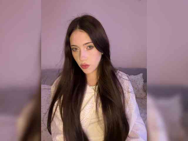 Alienlouhome webcam