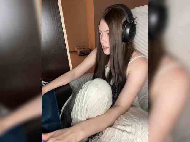 Alicedoll7 webcam