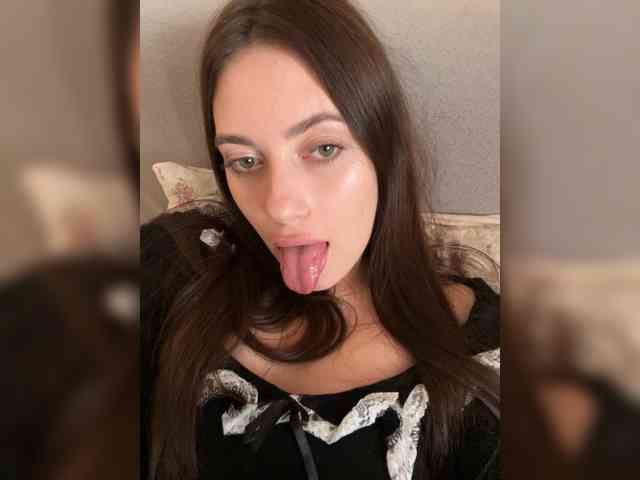 Alienlouhome webcam