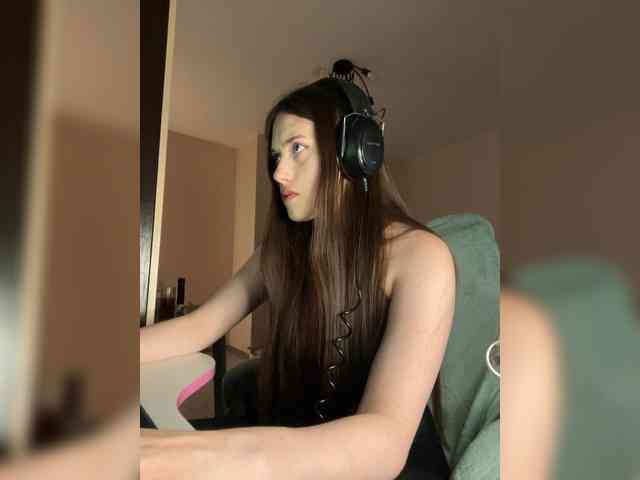 Alicedoll7 webcam