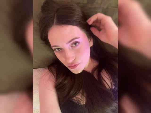 Alicedoll7 webcam