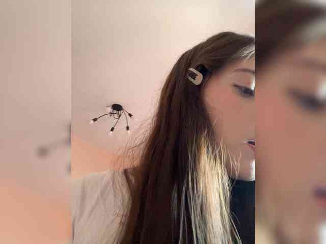 Alicedoll7 webcam