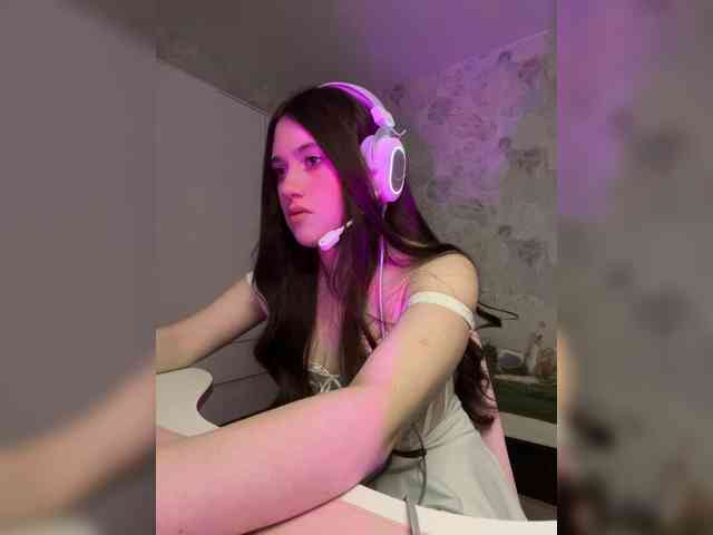 Alicedoll7 webcam