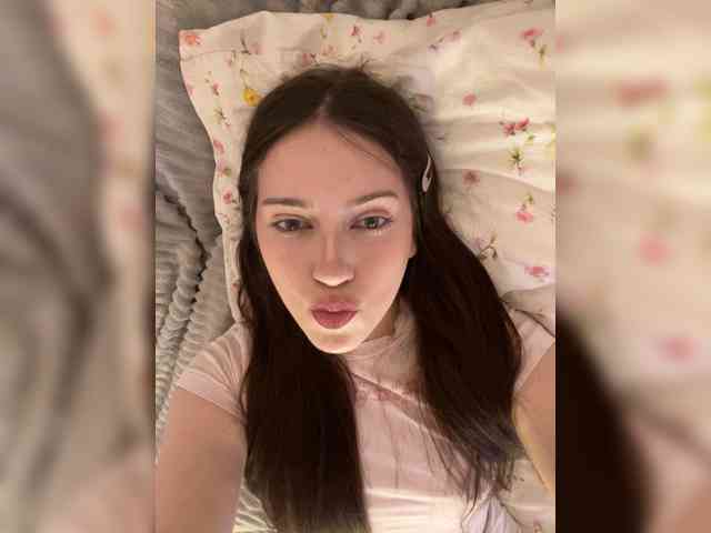 Alicedoll7 webcam