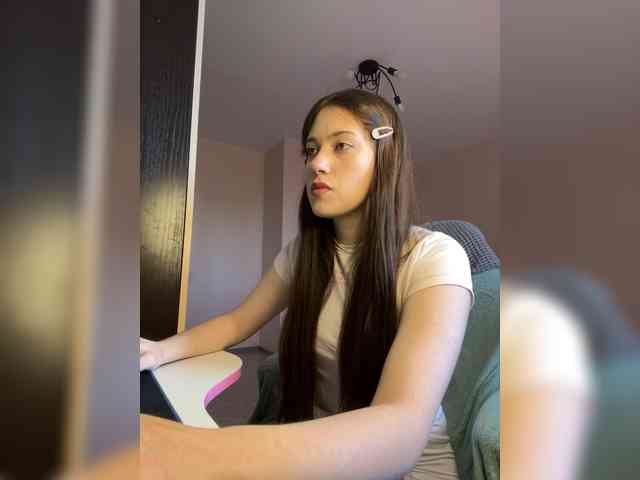 Alicedoll7 webcam
