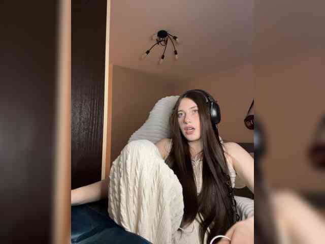 Alicedoll7 webcam