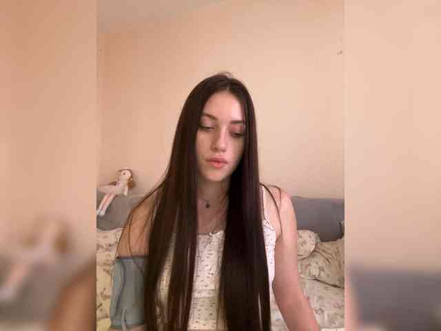 Alienlouhome webcam