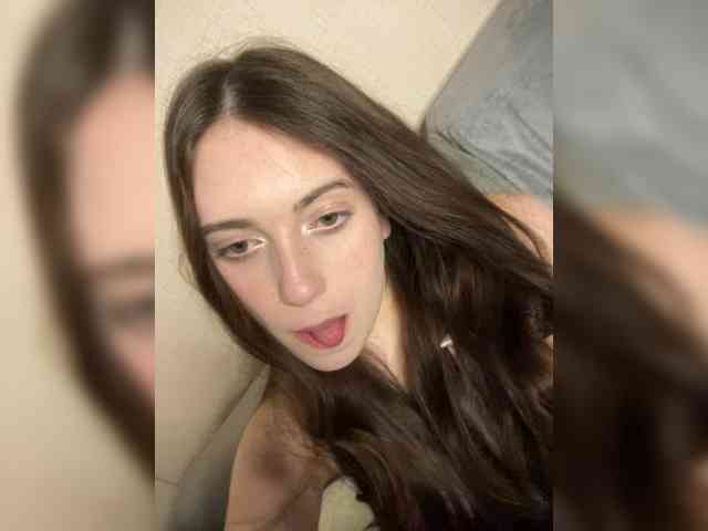 Alicedoll7 webcam