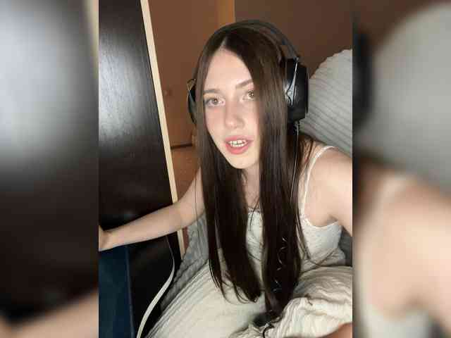Alicedoll7 webcam