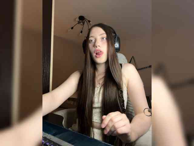Alicedoll7 webcam