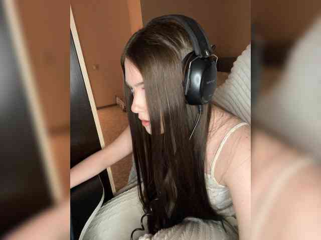 Alicedoll7 webcam