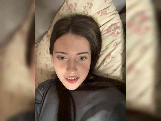 Alicedoll7 webcam