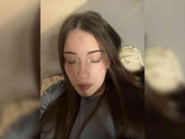 Alicedoll7 webcam