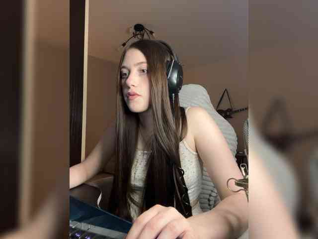 Alicedoll7 webcam