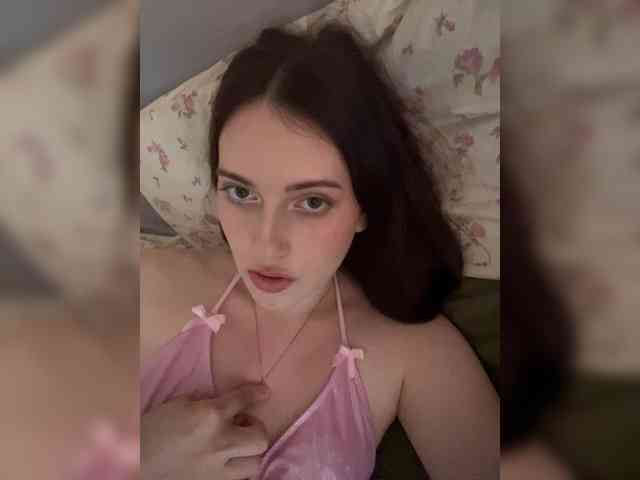 Alicedoll7 webcam