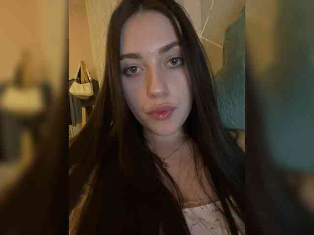 Alienlouhome webcam