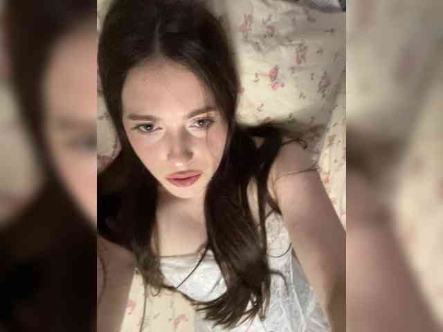 Alicedoll7 webcam