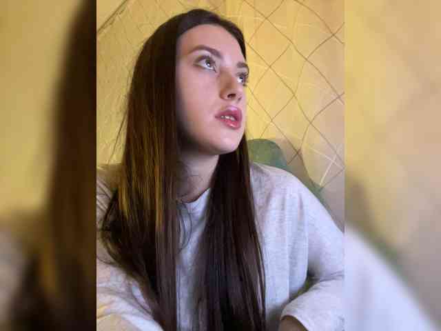 Alienlouhome webcam