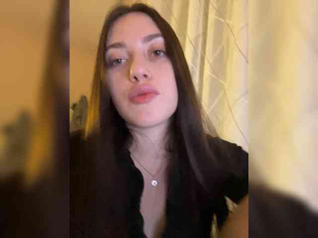 Alienlouhome webcam