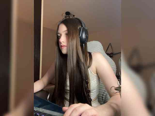 Alicedoll7 webcam
