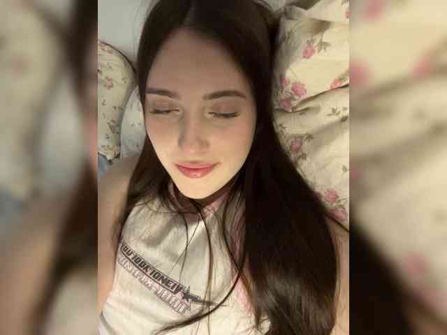 Alicedoll7 webcam