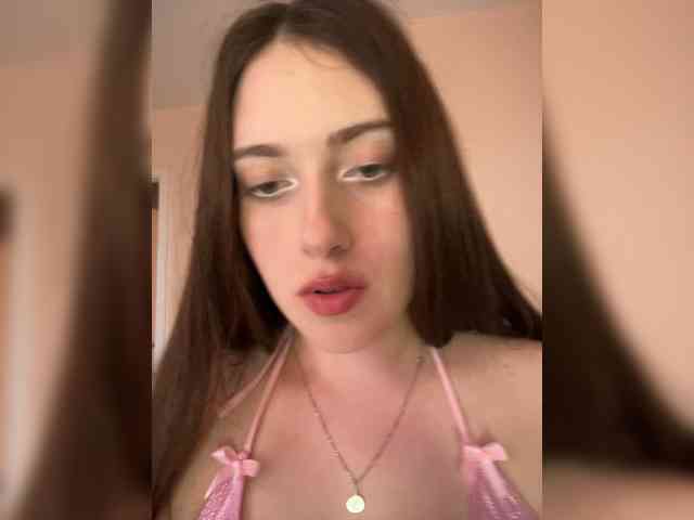 Alicedoll7 webcam