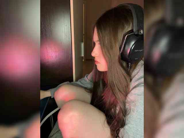 Alicedoll7 webcam